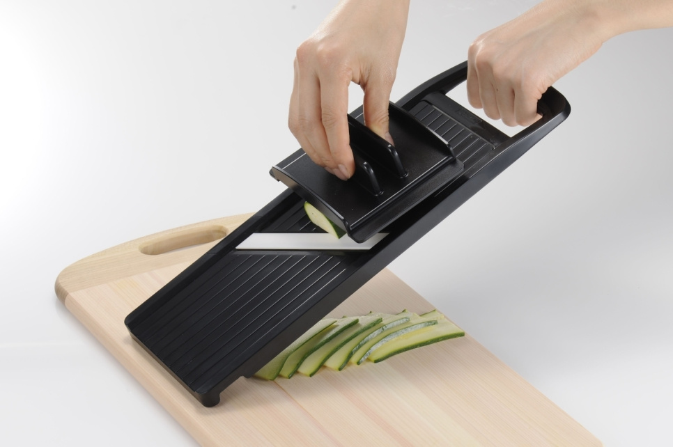 Mandolin stor, justerbar, svart - Kyocera