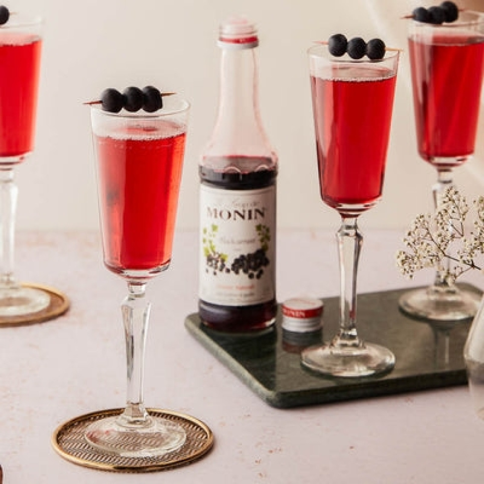 Monin Blackcurrant Syrup 70 cl Monin Blackcurrant Syrup 70 cl
