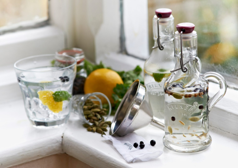 Påfyllingstrakt med sil i rustfritt stål, 12,8x11,5cm - Kilner