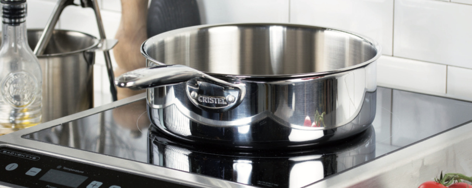 Traktorpanne i rustfritt stål, 28 cm, CastelPro - Cristel Traktorpanne i rustfritt stål, 28 cm, CastelPro - Cristel