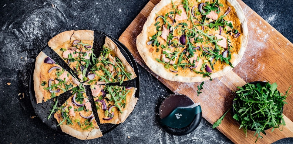 Compact Pizza Cutter - Big Green Egg