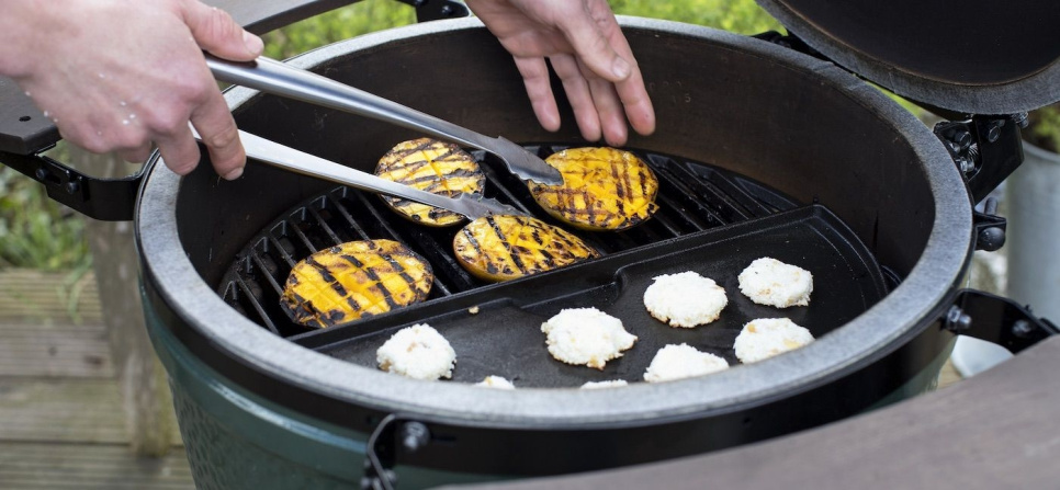 Halvmåneformet støpejernsrist - Big Green Egg Halvmåneformet støpejernsrist - Big Green Egg