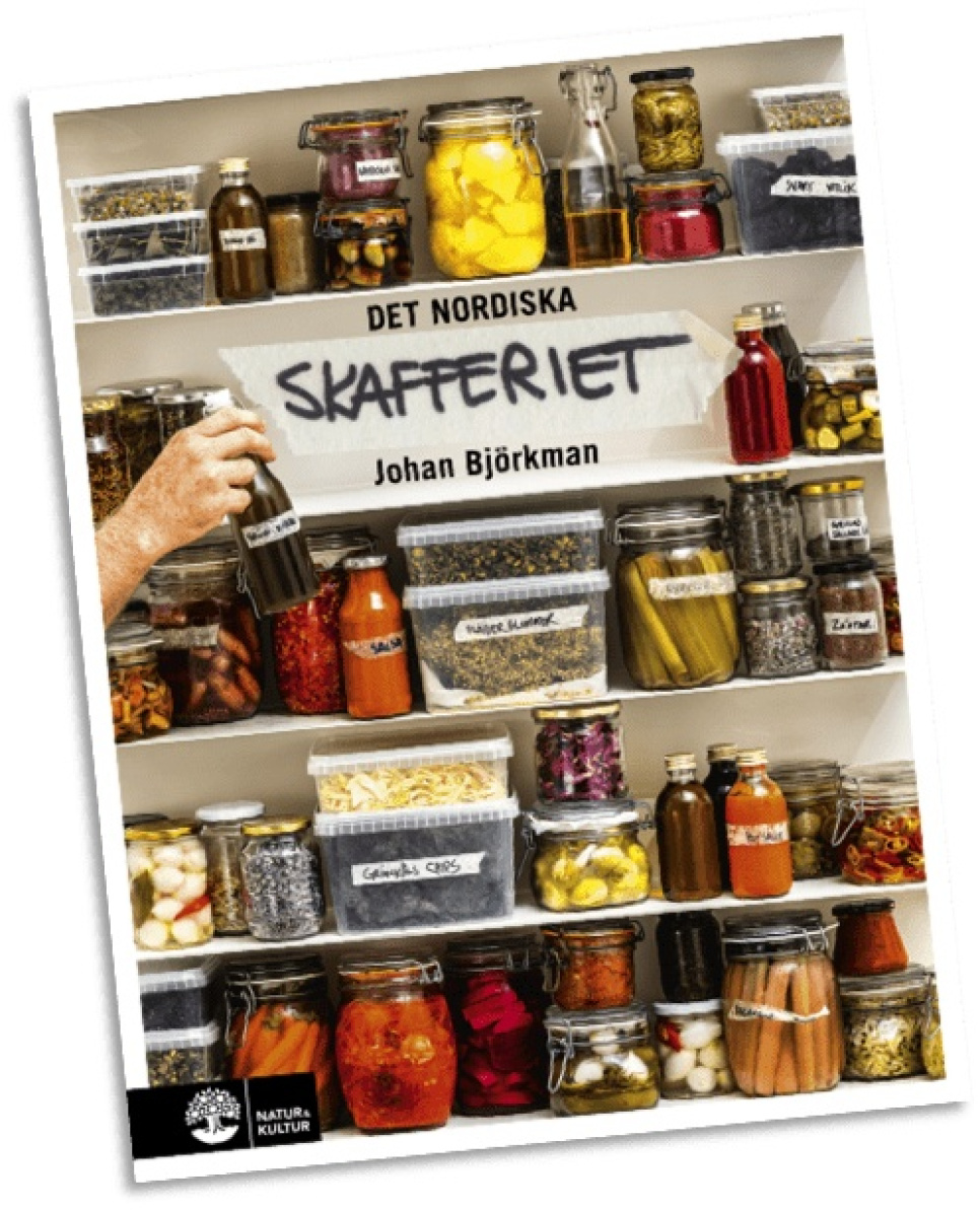 Det nordiska skafferiet: torkning, mjölksyrning, fermentering... av Johan Björkman i gruppen Matlaging / Kokebøker / Fermentering & konservering hos The Kitchen Lab (1355-21273)