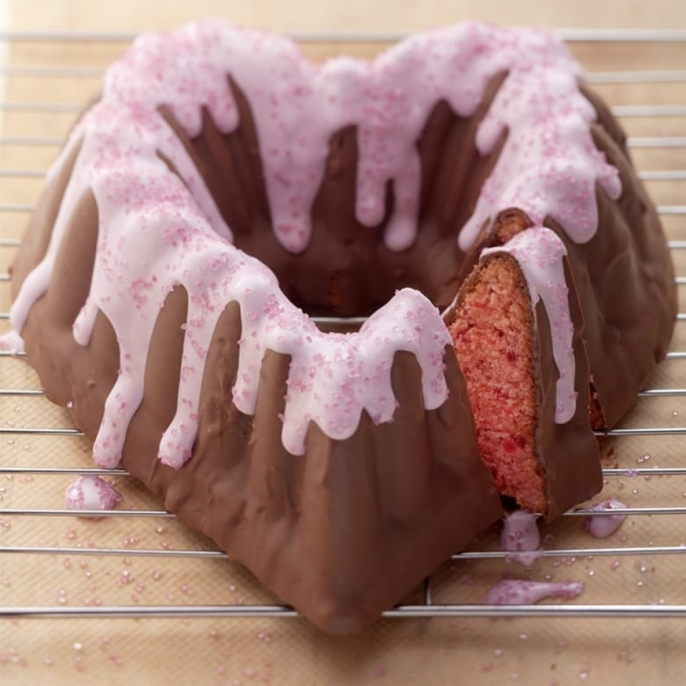 Bakeform, Elegant Heart Bundt - Nordic Ware