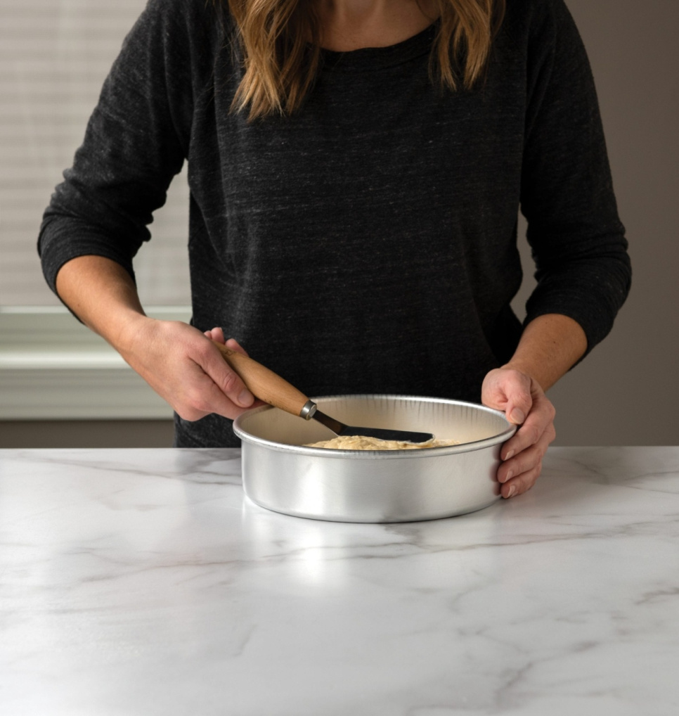 Vinklet palett, trehåndtak - Nordic Ware