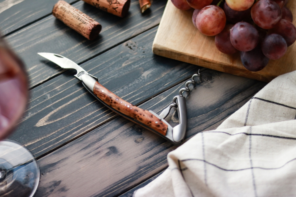 Tuja sommelierkniv, polert, Tradition - Forge de Laguiole Tuja sommelierkniv, polert, Tradition - Forge de Laguiole