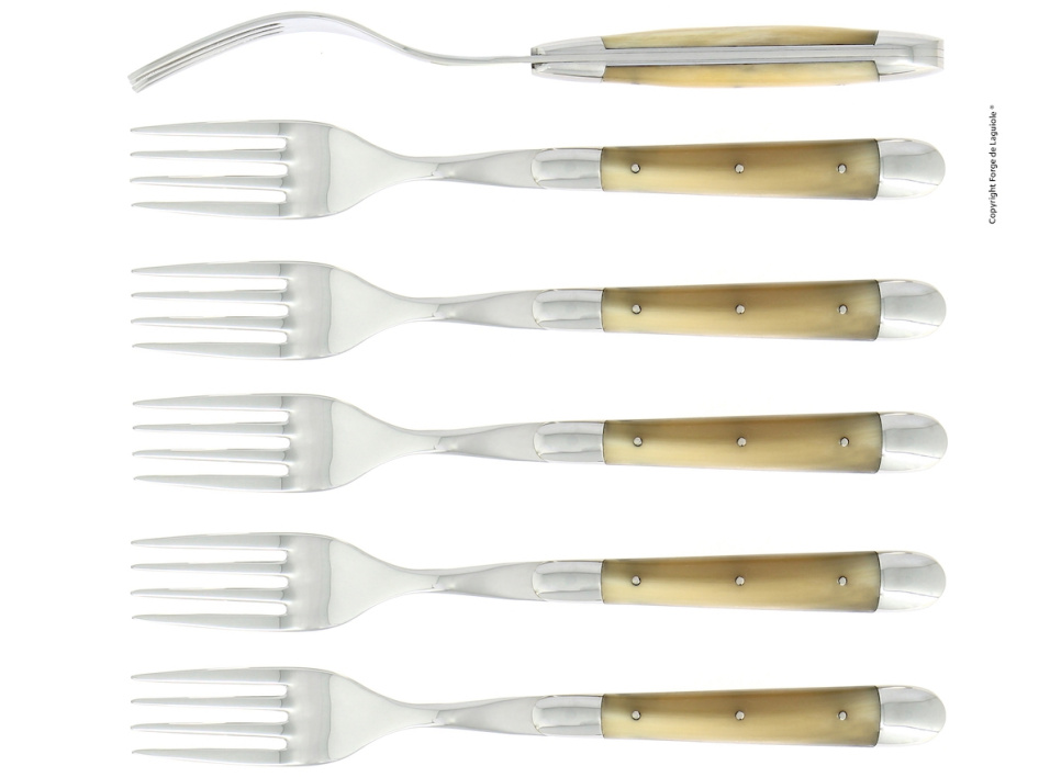 Seks gafler, håndtak i lyst horn, polert, Tradition - Forge de Laguiole i gruppen Borddekking / Bestikk / Gafler hos The Kitchen Lab (1446-32928)