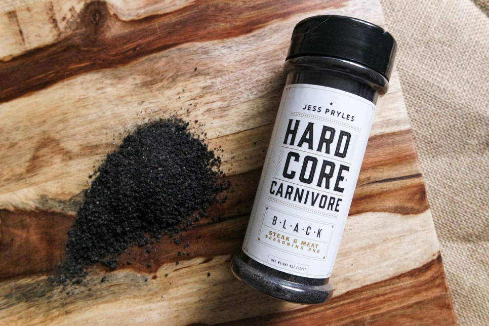Hardcore Carnivore Black, rub for biff/stek/BBQ, 369 g - Jess Pryles Hardcore Carnivore Black, rub for biff/stek/BBQ, 369 g - Jess Pryles