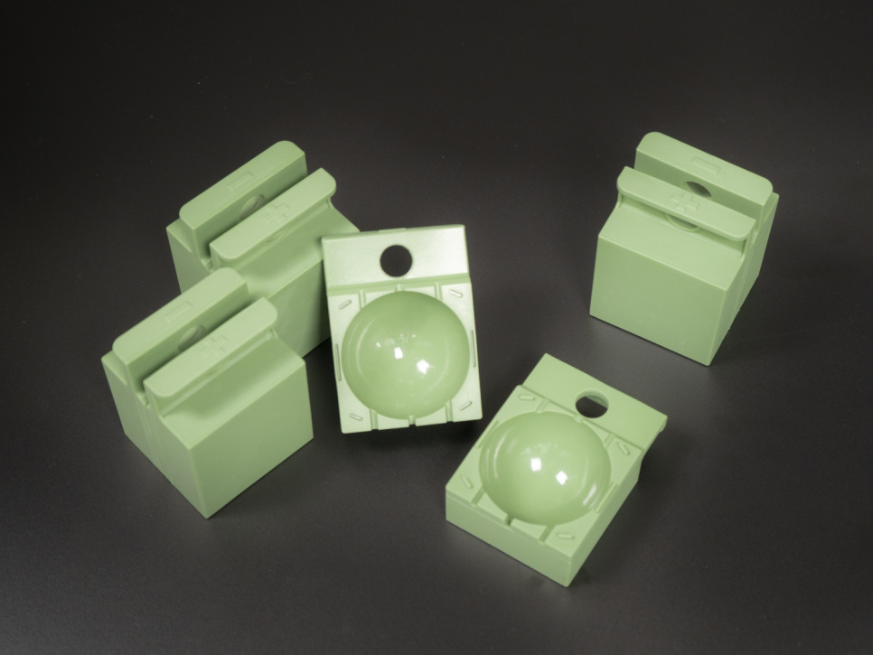 Formsett med 16 silikonformer, ø7,5 cm Sphere for Alinia Klarismaskine - 100 % Chef Formsett med 16 silikonformer, ø7,5 cm Sphere for Alinia Klarismaskine - 100 % Chef