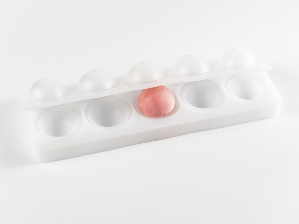 Silikonform for dekorasjon, Sphere M - 100% Chef i gruppen Baking / Bakeformer / Silikonformer hos The Kitchen Lab (1532-31074)