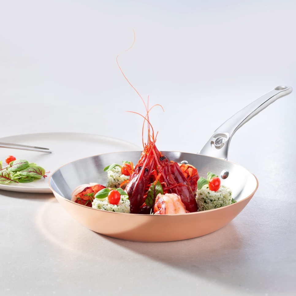 Kobberstekepanne med induksjonsbunn og rustfritt håndtak, Prima Matera - de Buyer