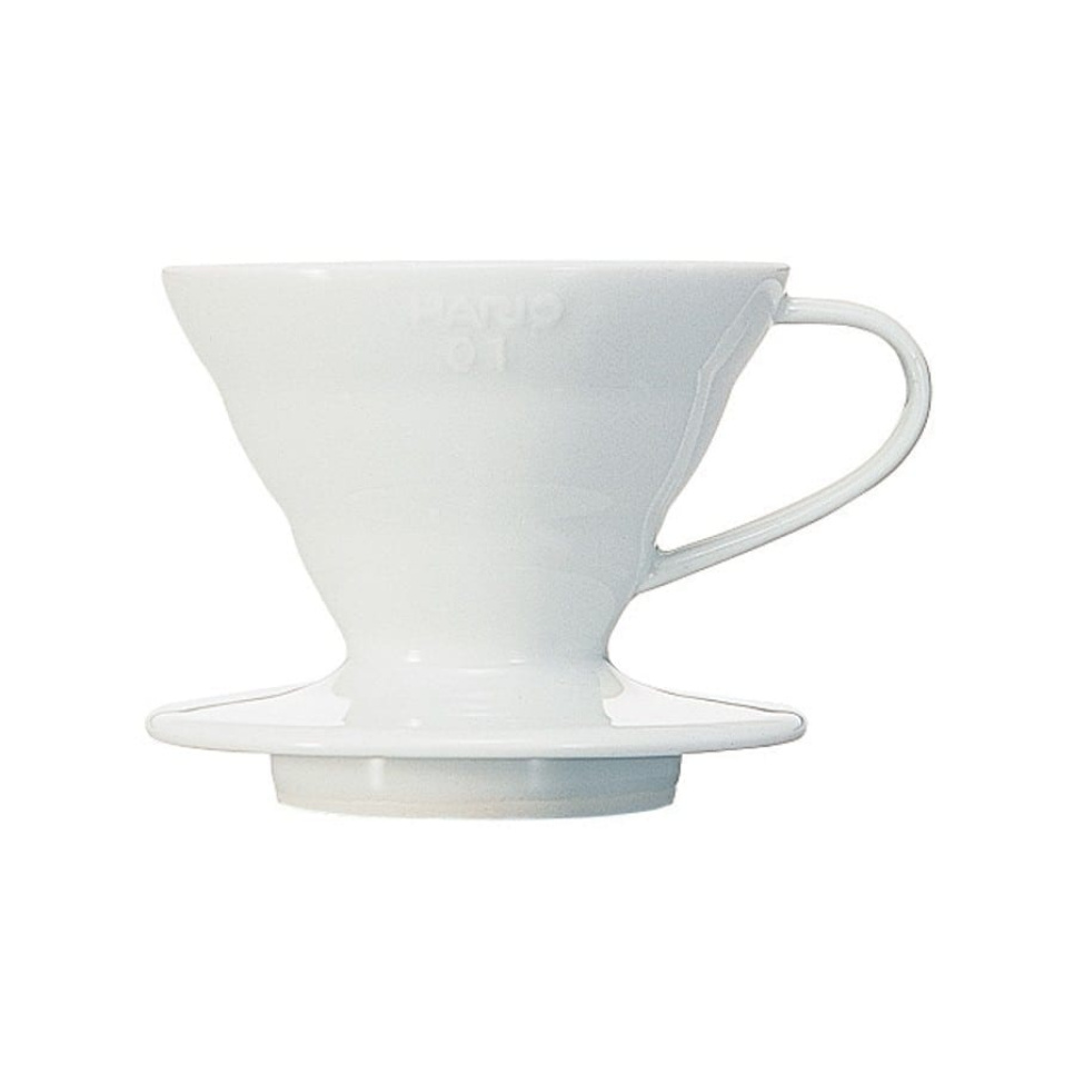 V60 01, Filterholder i porselen - Hario i gruppen Te og kaffe / Brygg kaffe / Pour over / Filterholder hos The Kitchen Lab (1636-15925)