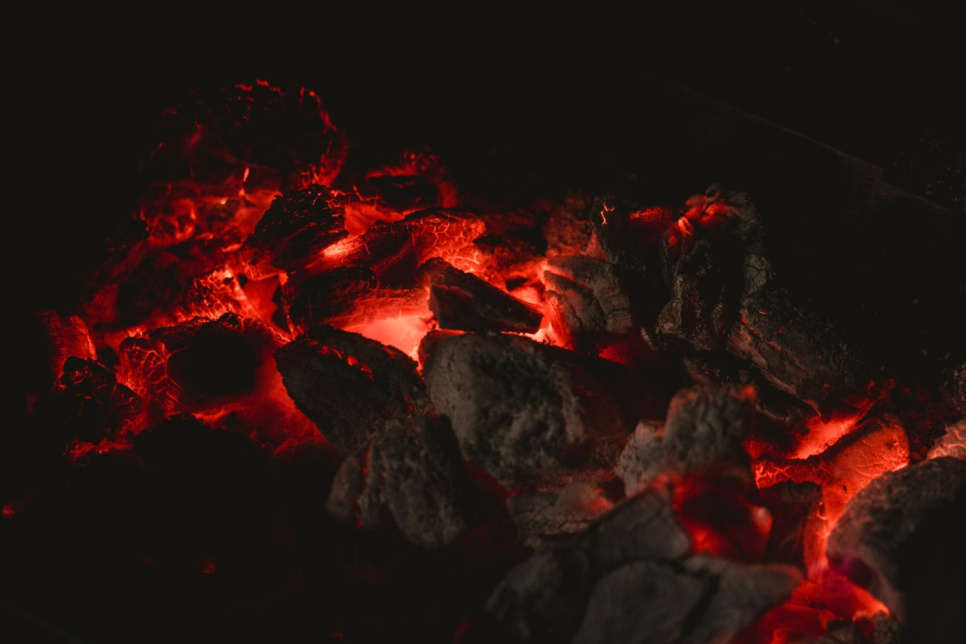 Grillkull, Chunx XL - Hardwood Lump Charcoal, 15,88 kg - Jealous Devil Grillkull, Chunx XL - Hardwood Lump Charcoal, 15,88 kg - Jealous Devil