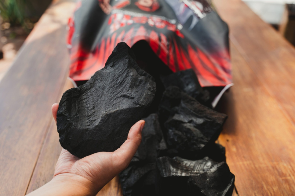 Grillkull, Chunx XL - Hardwood Lump Charcoal, 15,88 kg - Jealous Devil Grillkull, Chunx XL - Hardwood Lump Charcoal, 15,88 kg - Jealous Devil