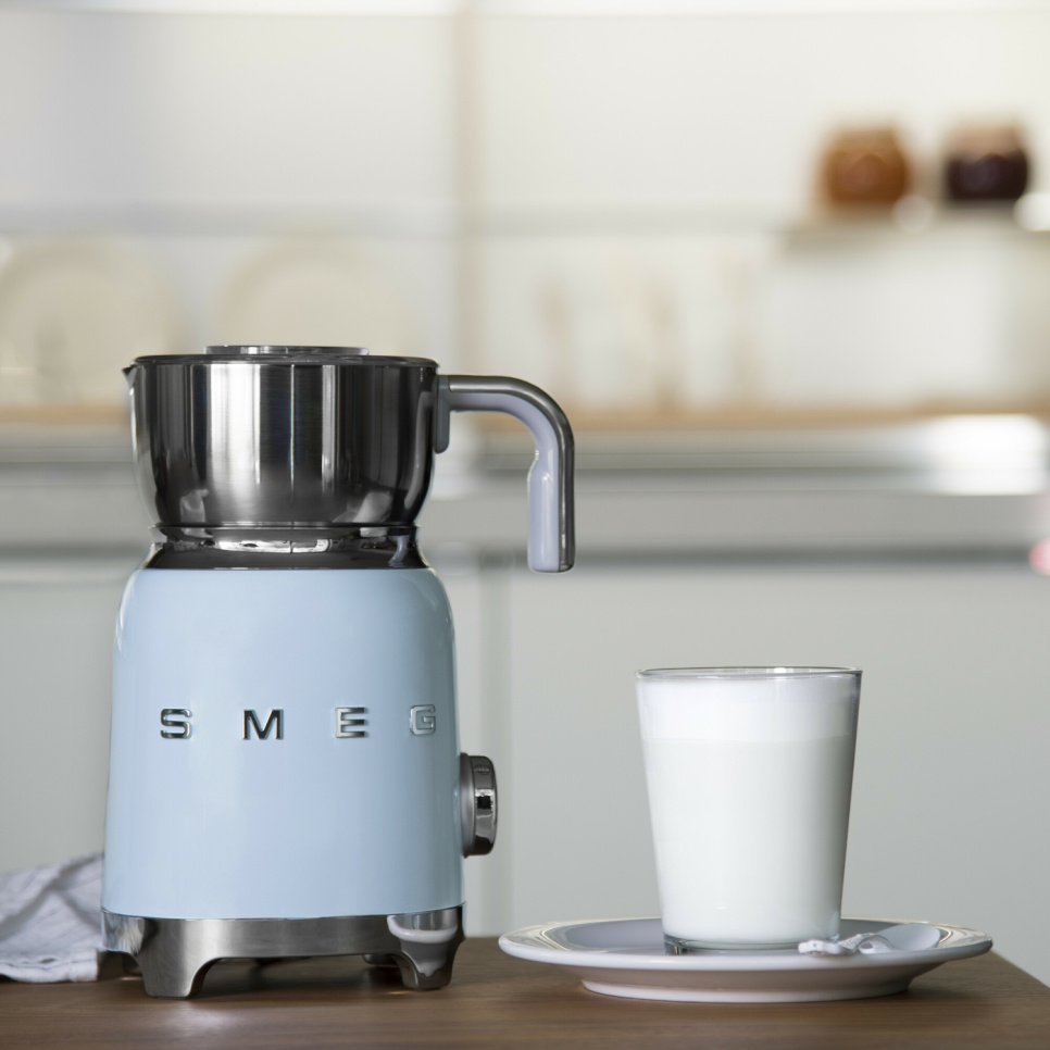 Melkeskummer, Pastellblå - Smeg