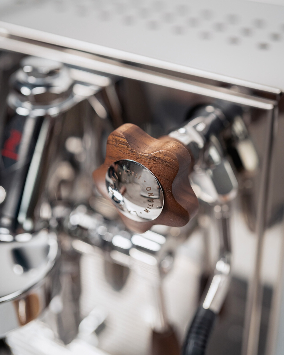 Sett med portafilter og knotter til Botticelli Evoluzione, Valnøtt - La Pavoni