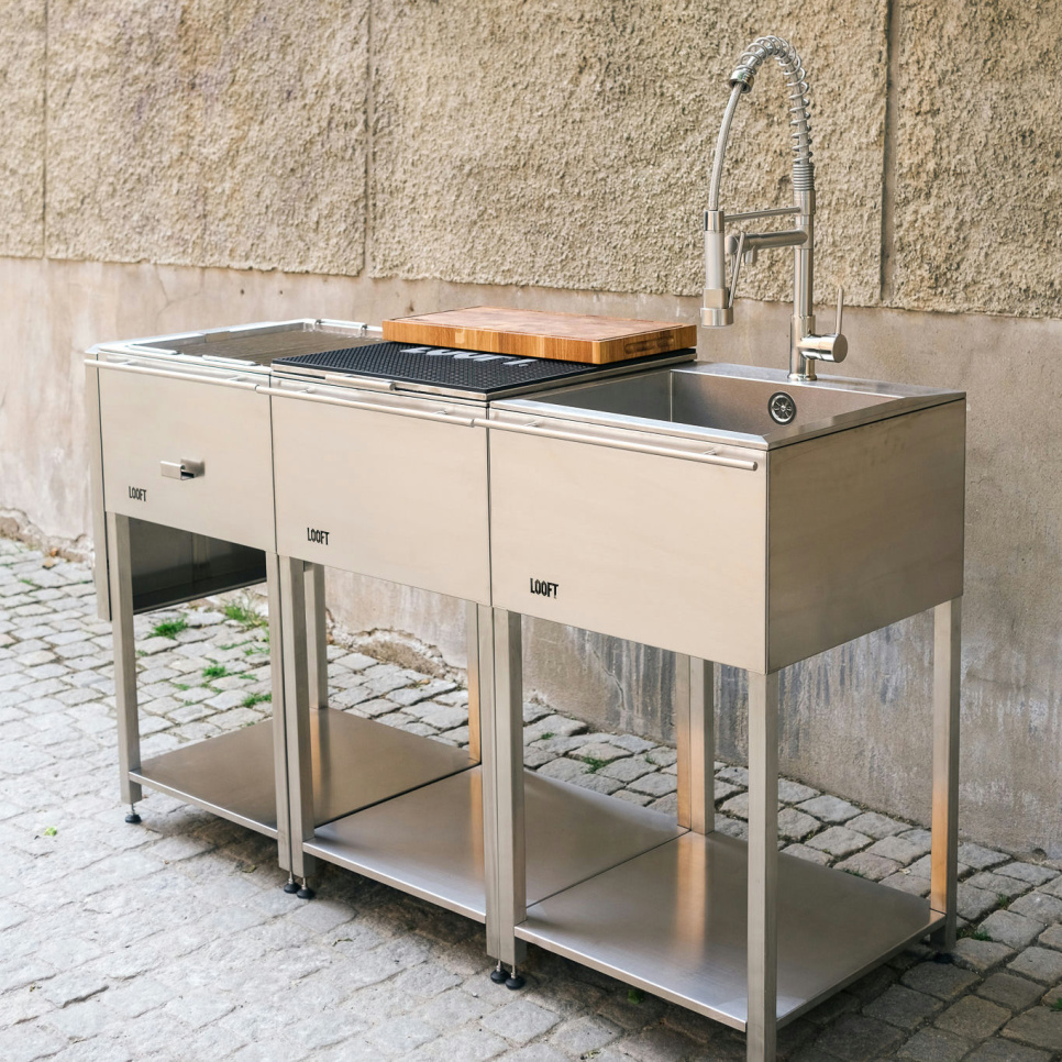 Utekjøkken, komplett med kullgrill, arbeidsbenk og vask – Looft