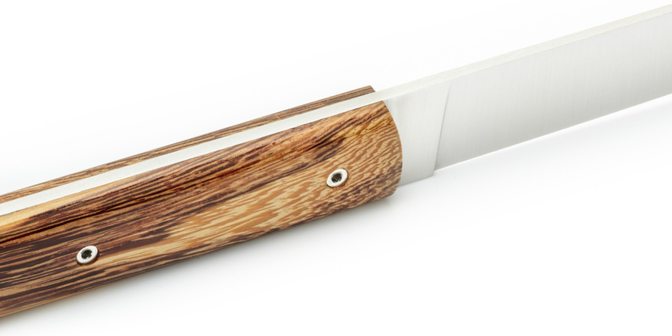 Kjøttkniv 9.47, håndlaget med trehåndtak - Perceval Kjøttkniv 9.47, håndlaget med trehåndtak - Perceval