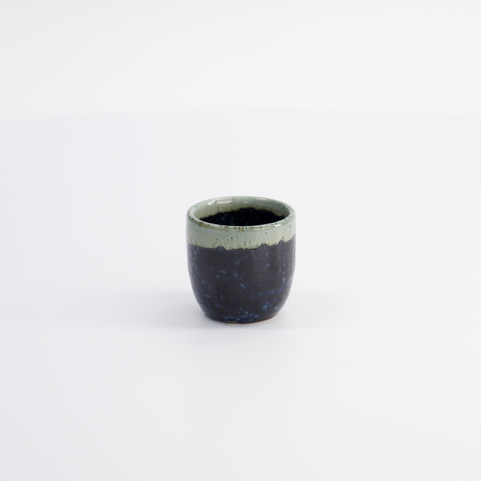 Choko, kopp for sake - blå/hvit i gruppen Matlaging / Kjøkkenutstyr / Asiatisk matlaging hos The Kitchen Lab (2252-33078)