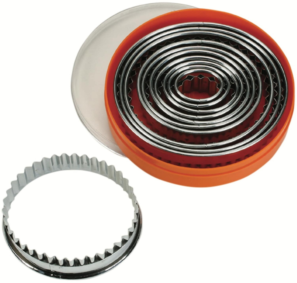 Bølgede ovale utstikkere, sett med 12 deler - Schneider i gruppen Baking / Bakeredskaper / Kuttere og former hos The Kitchen Lab (2254-33775)