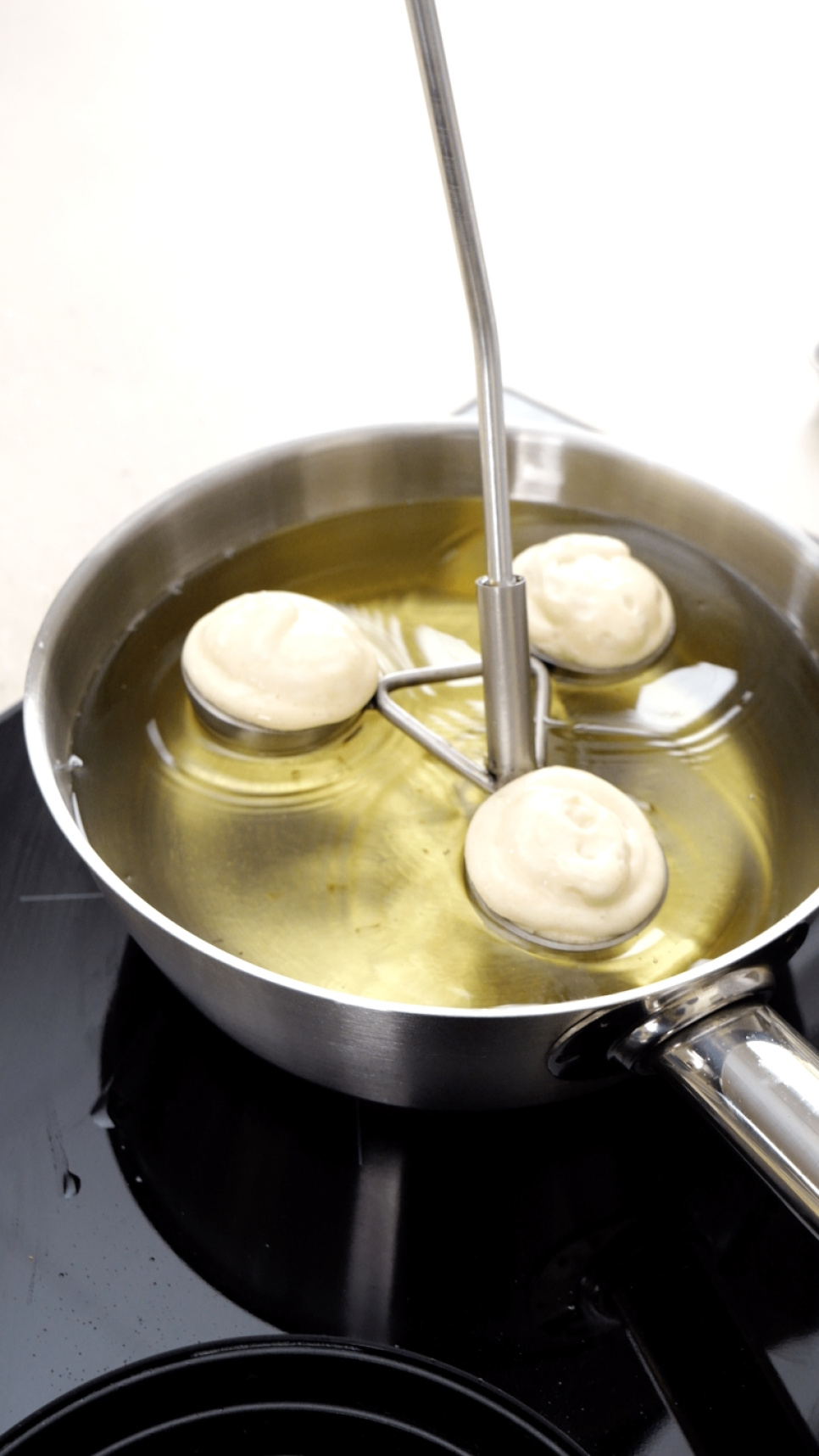 Krustadejern, Triple-Beignet Stamp - Moldbrothers