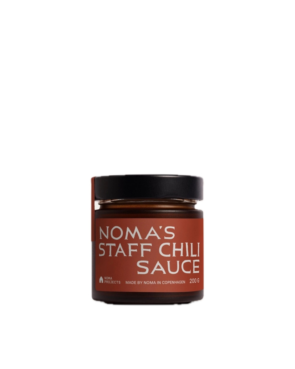 Nomas Staff Chili Sauce, 200 g - Noma Projects i gruppen Matlaging / Kolonial hos The Kitchen Lab (2297-35563)